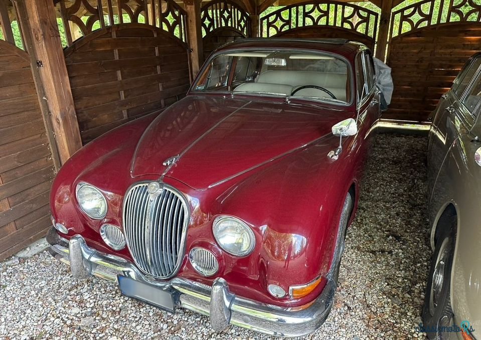 1966' Jaguar Mk Ii photo #1