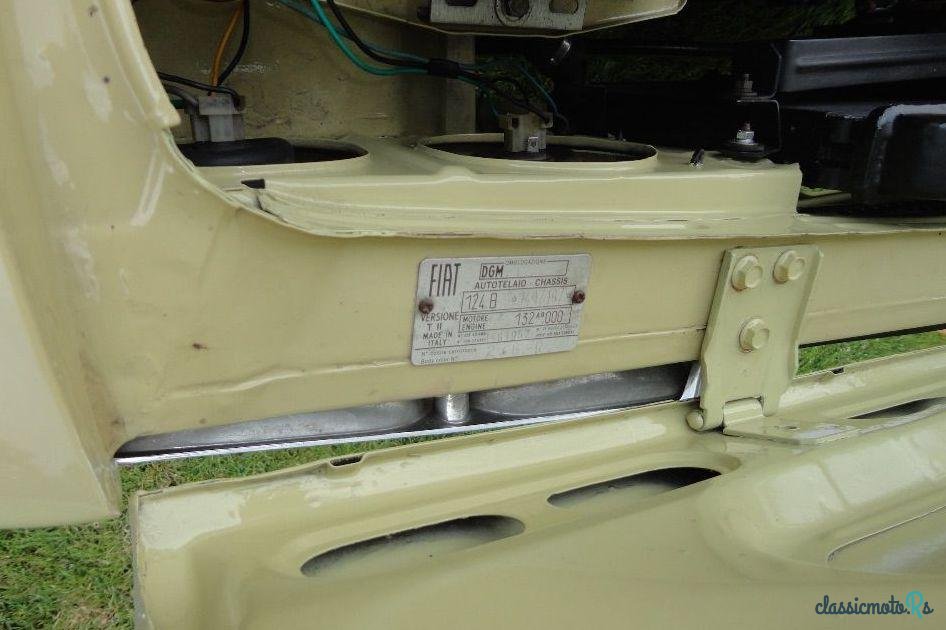 1974' Fiat 124 Special T photo #2