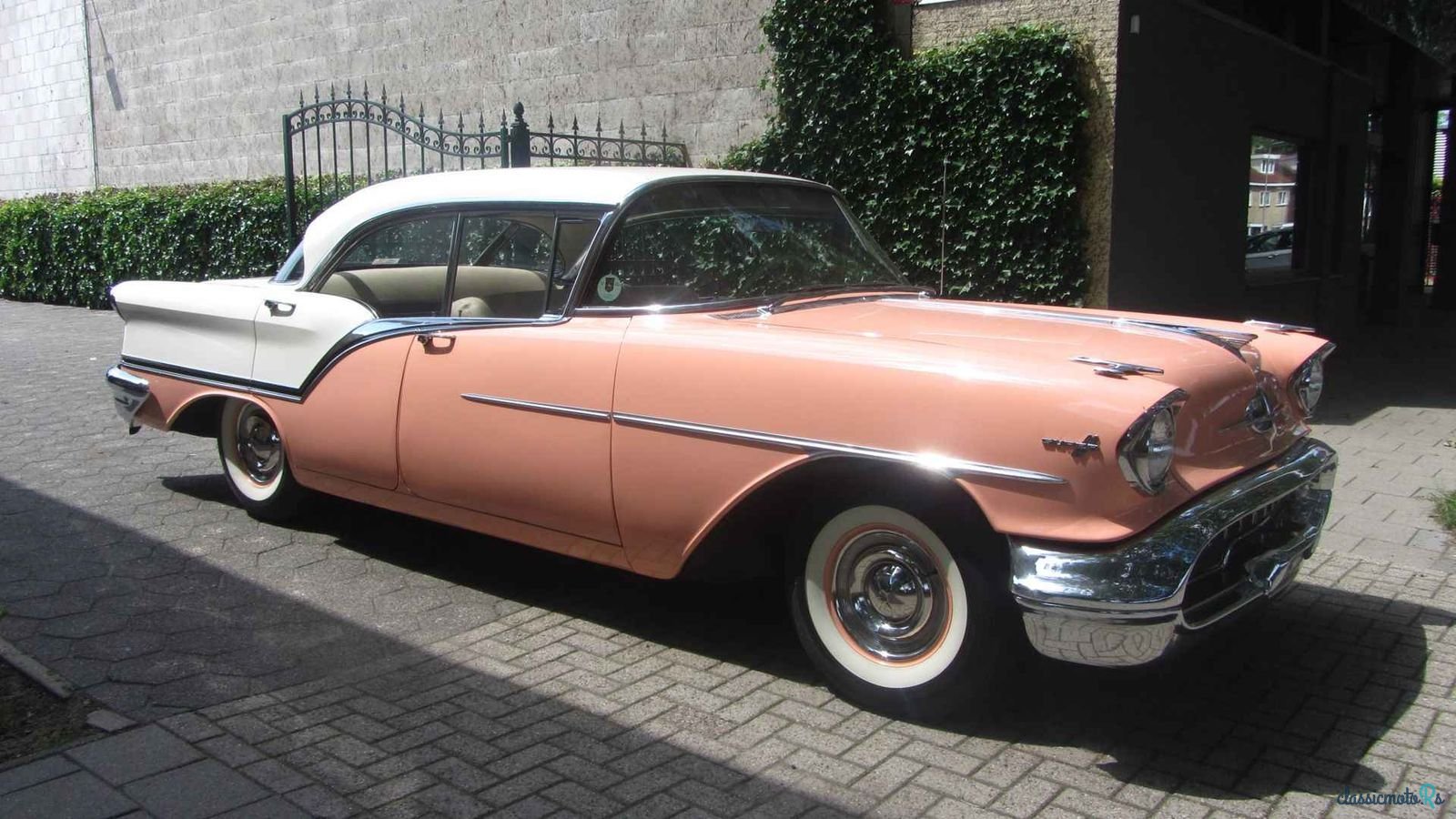1957' Oldsmobile Super 88 photo #3