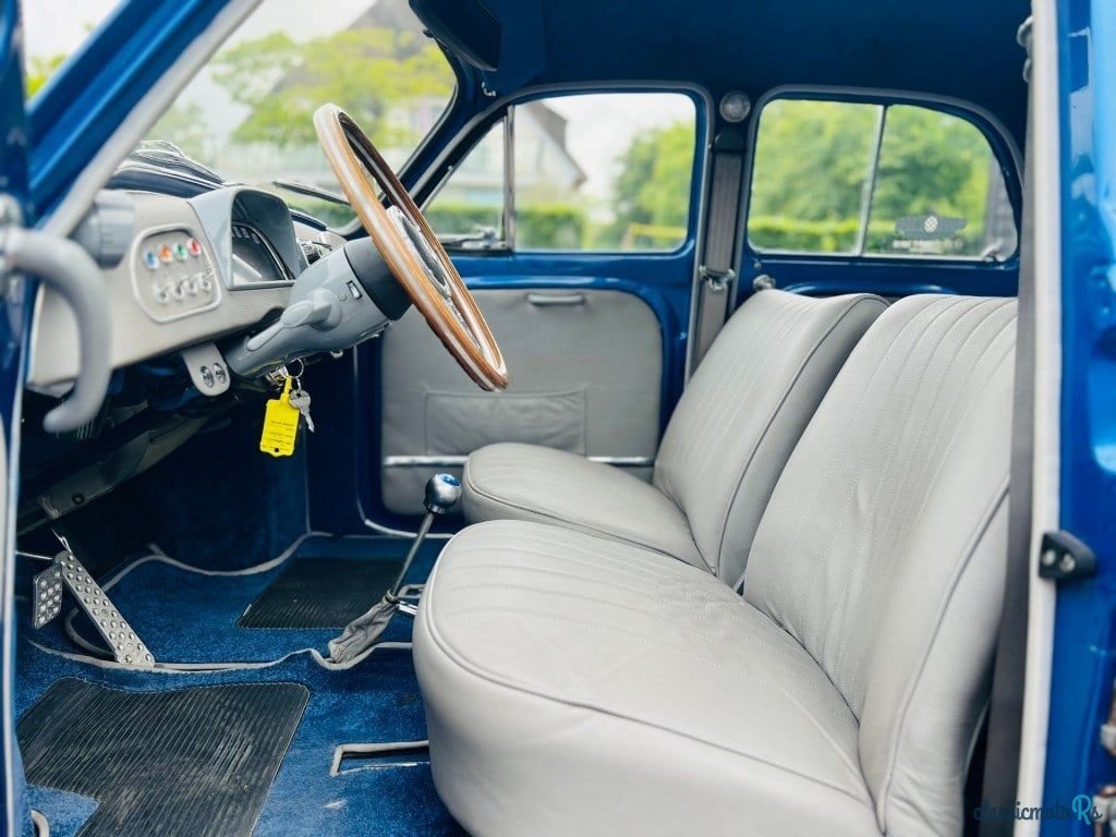 1967' Renault Dauphine photo #6