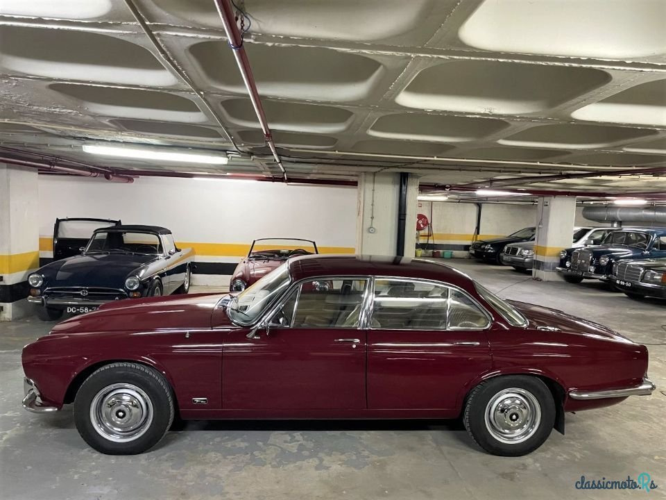 1969' Jaguar XJ photo #3