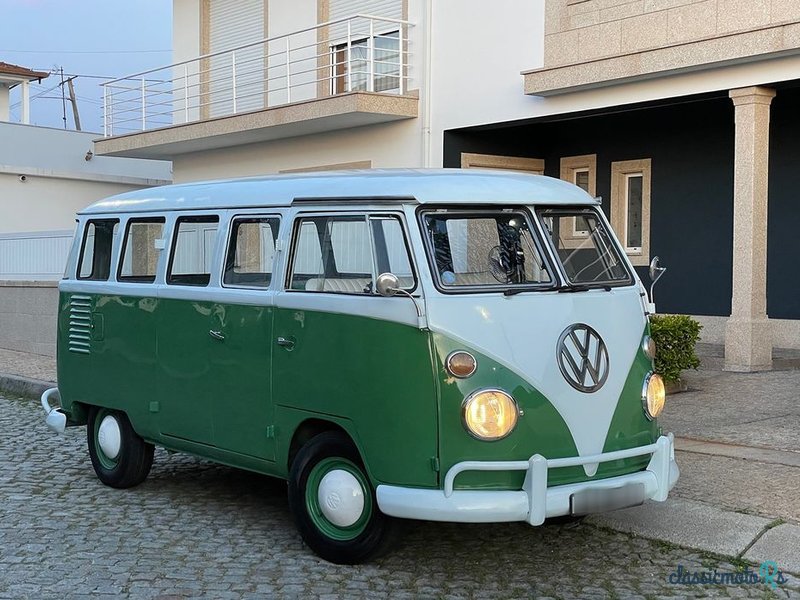 1968' Volkswagen Type 2 photo #2