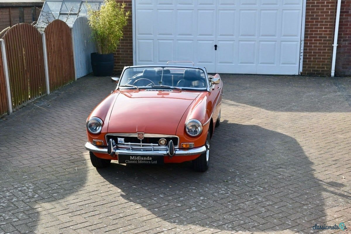 1973' MG MGB photo #2
