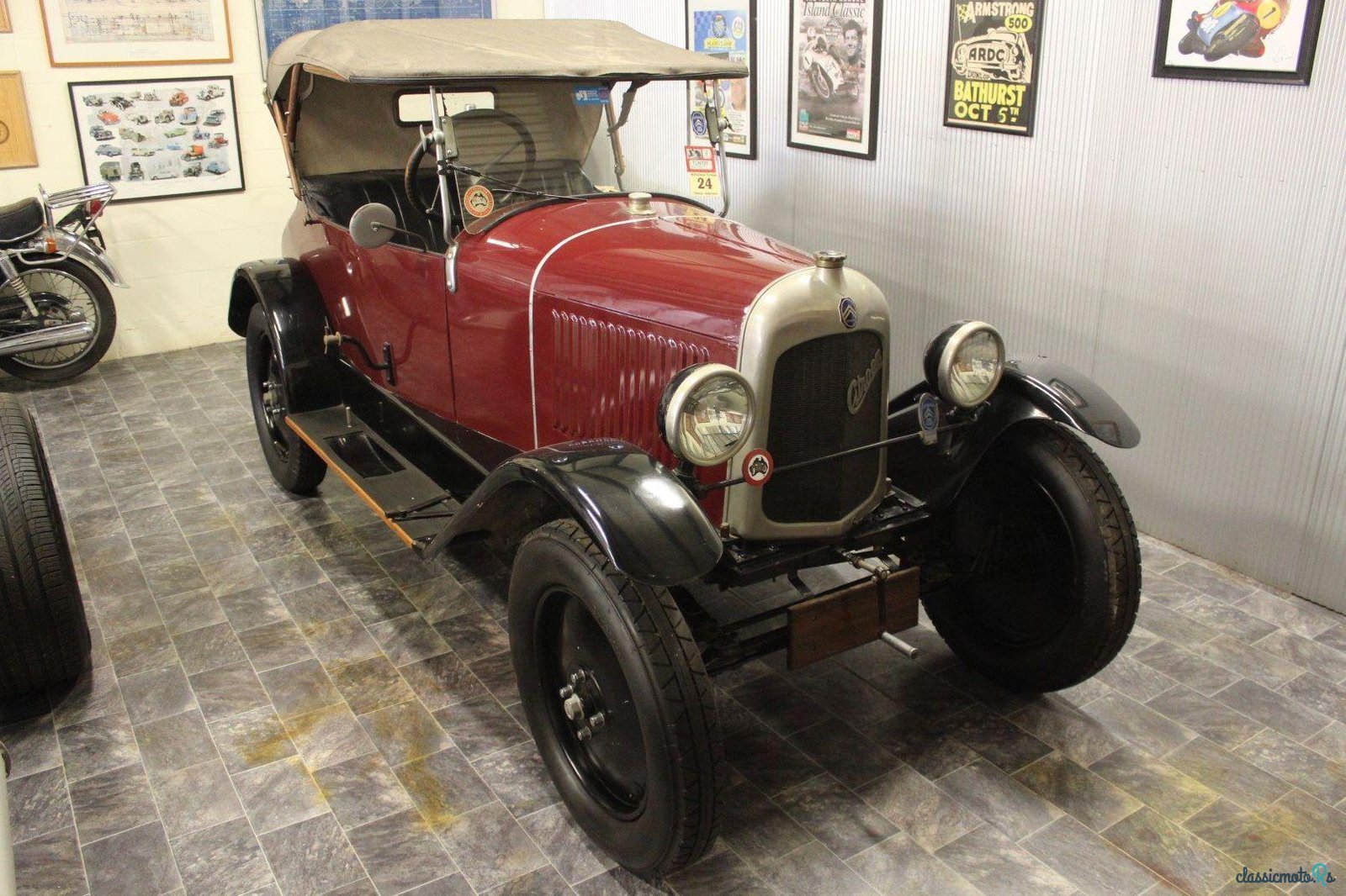 1922' Citroen DS photo #1