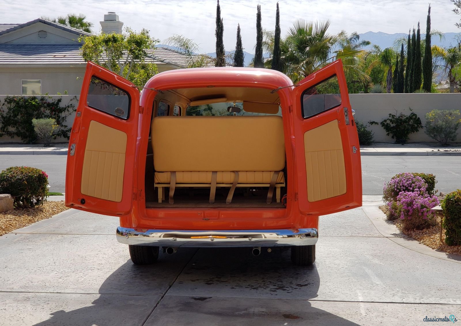 1949' Chevrolet Suburban photo #4