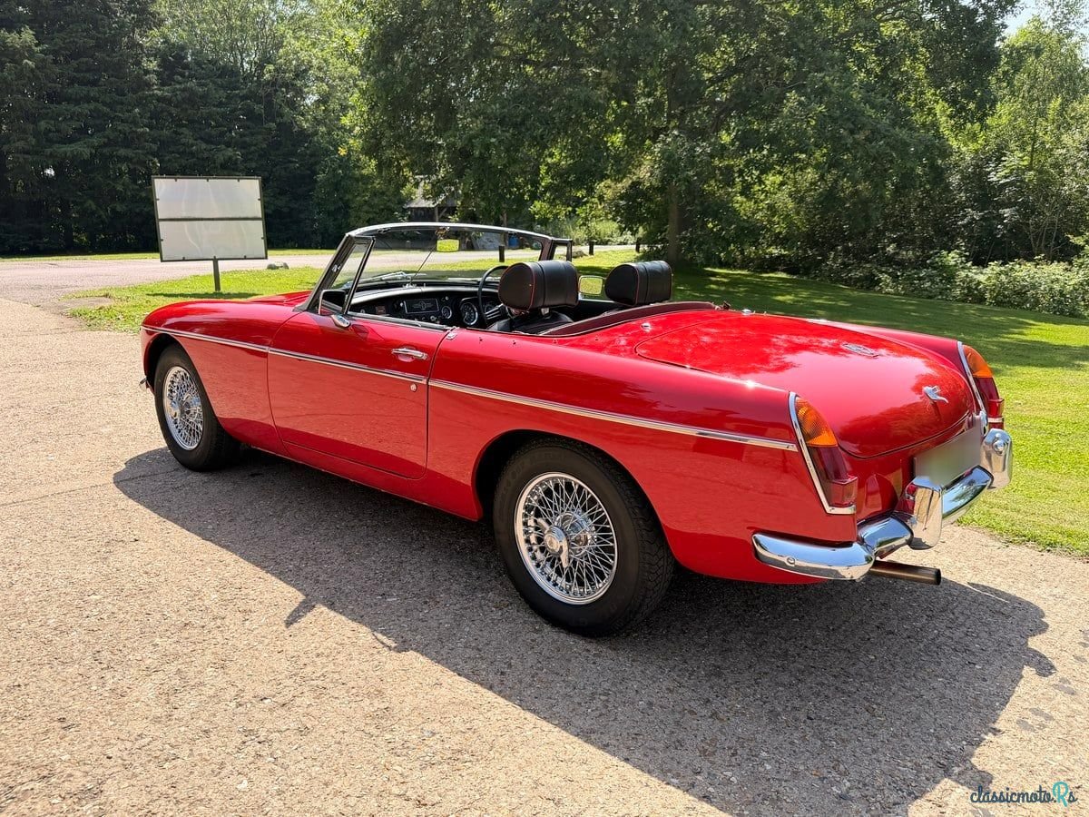 1967' MG MGB photo #3