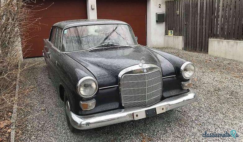 1966' Mercedes-Benz 200 D photo #1