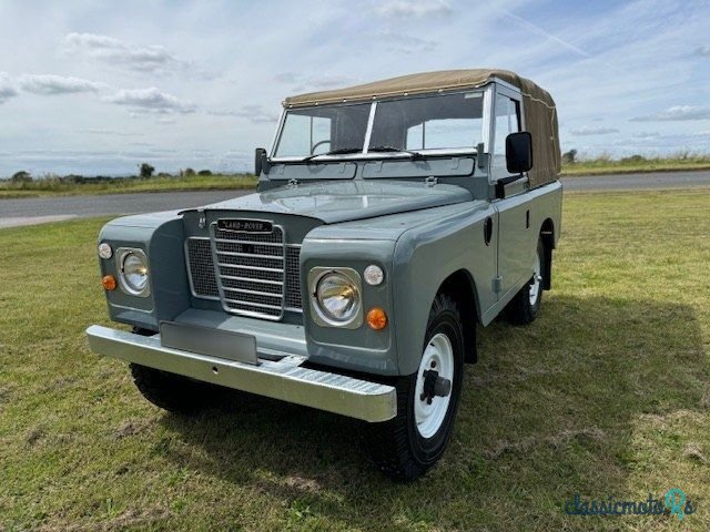 1971' Land Rover Series III photo #1