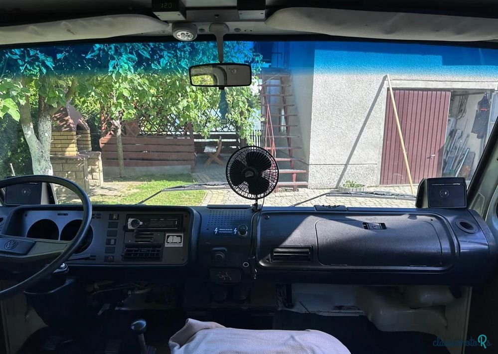 1979' Volkswagen Lt photo #4