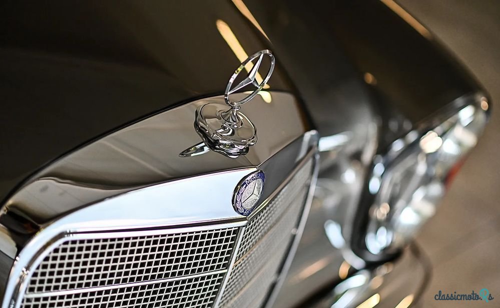 1963' Mercedes-Benz 220SE W111 photo #5