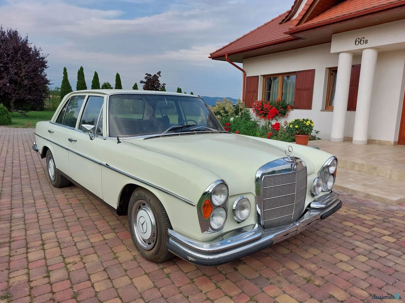 1970' Mercedes-Benz 280 photo #4