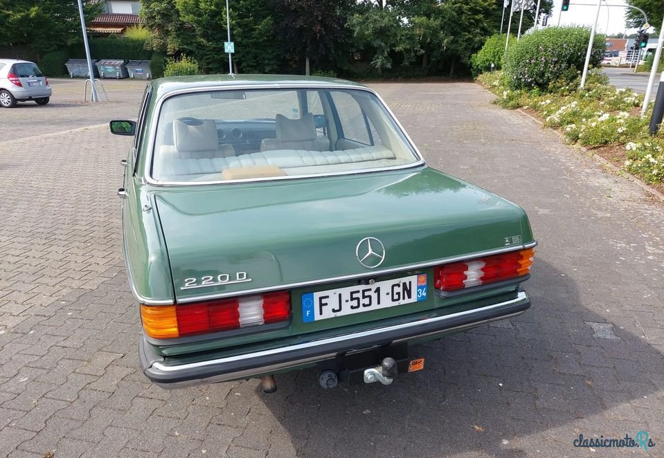 1978' Mercedes-Benz W123 photo #3