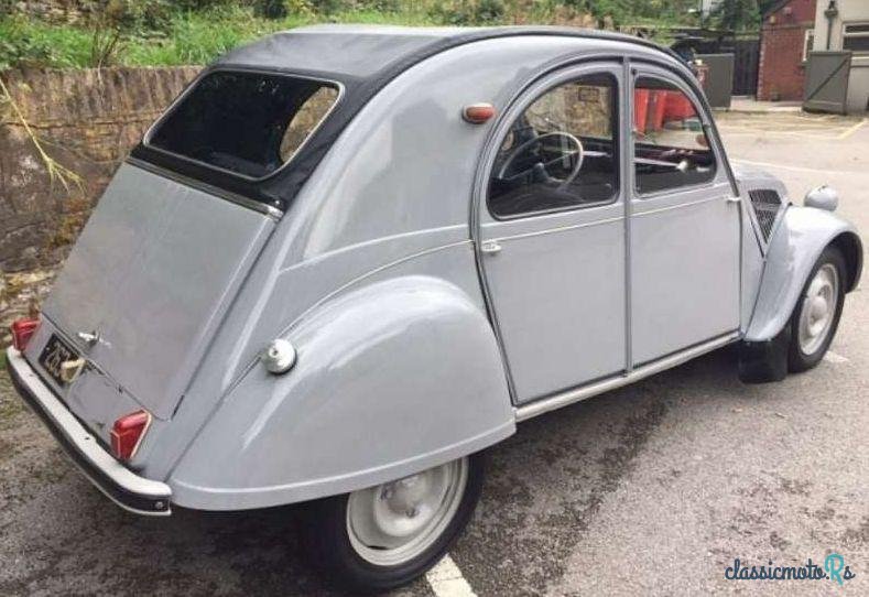 1955' Citroen 2CV photo #1