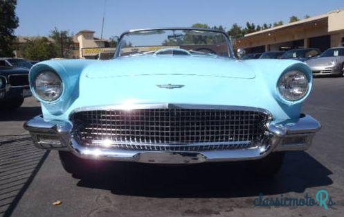 1957' Ford Thunderbird photo #3