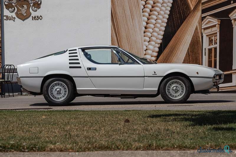 1975' Alfa Romeo Montreal photo #5