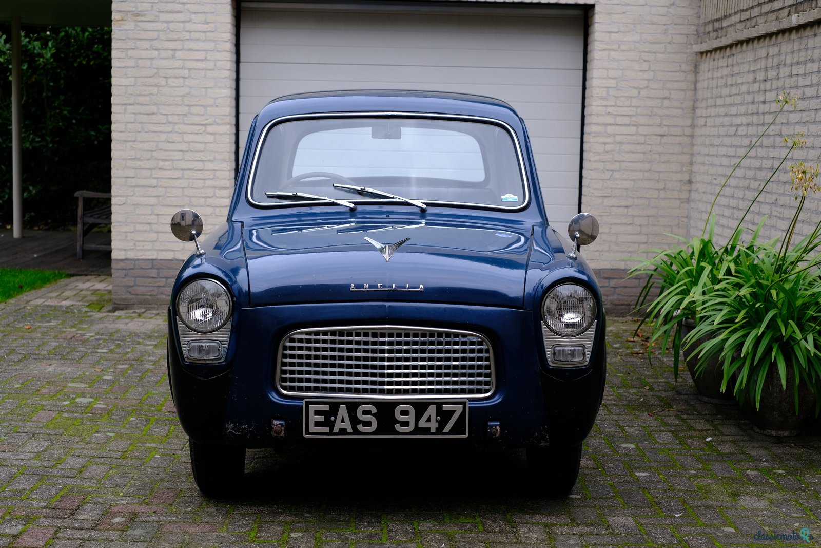 1959' Ford Anglia photo #2