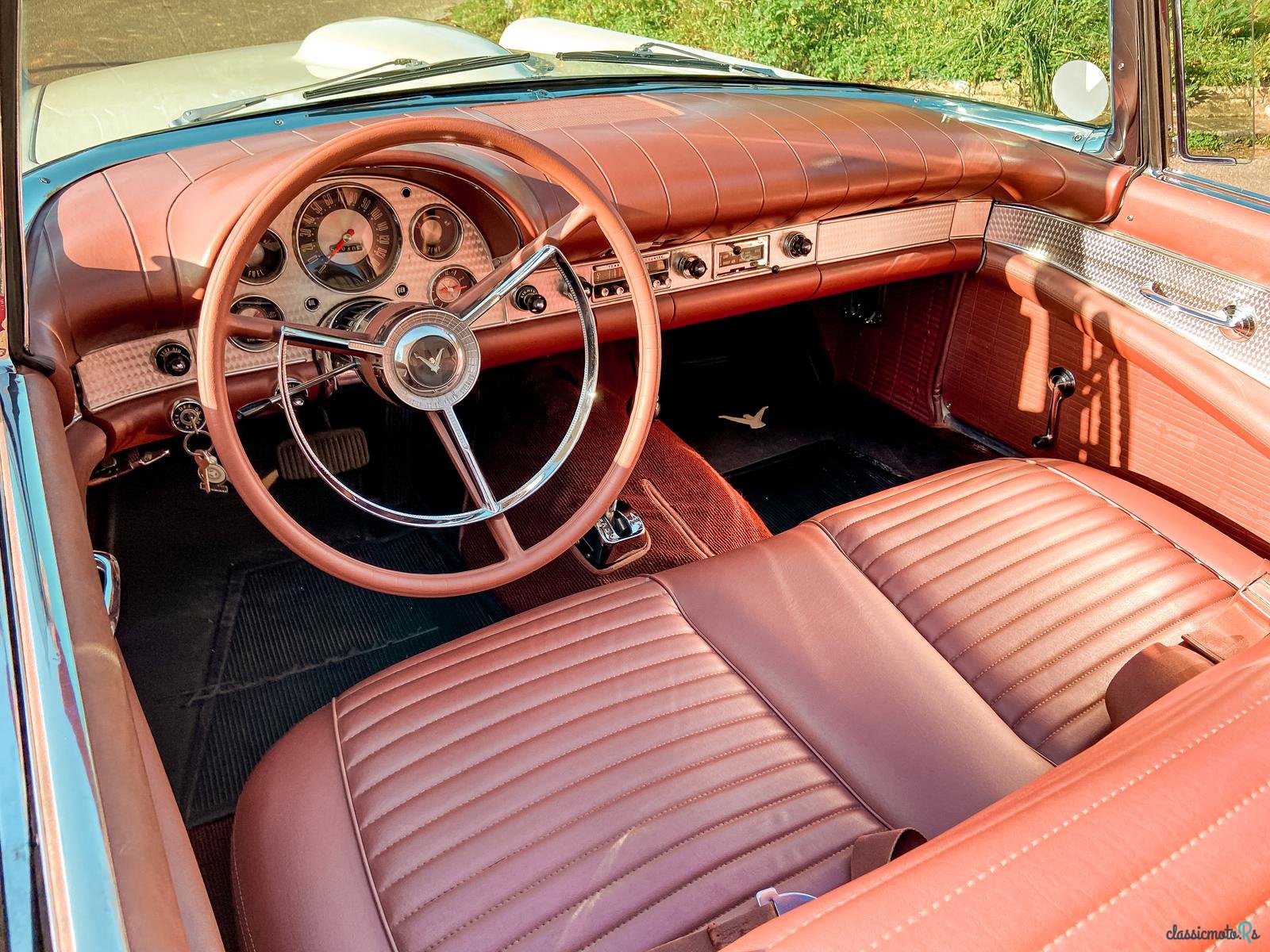 1957' Ford Thunderbird photo #7