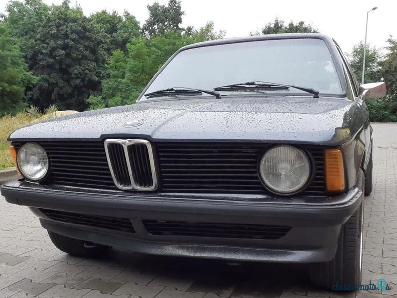 1980' BMW Seria 3 318I photo #1