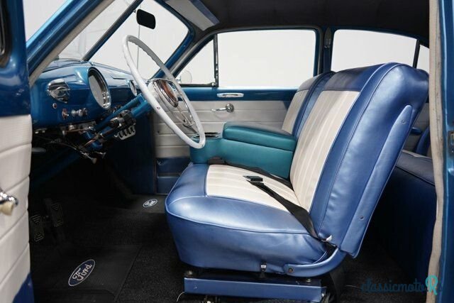 1950' Ford Custom photo #3