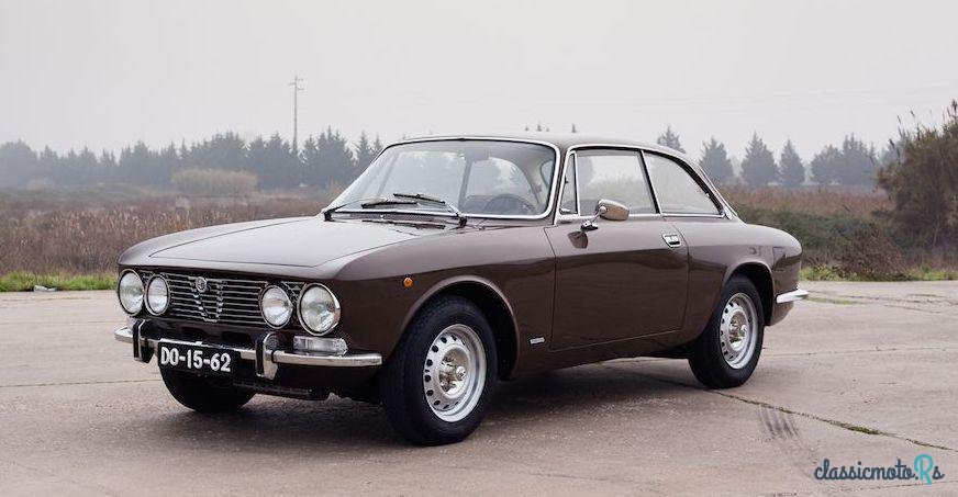 1975' Alfa Romeo Gtv 2000 photo #2