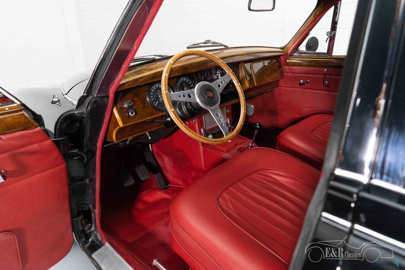 1968' Jaguar Mk2 photo #2