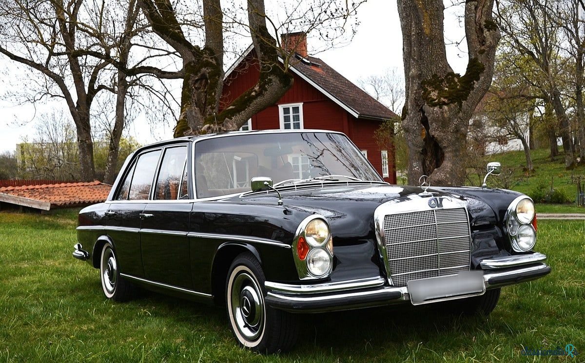 1966' Mercedes-Benz 250 photo #4