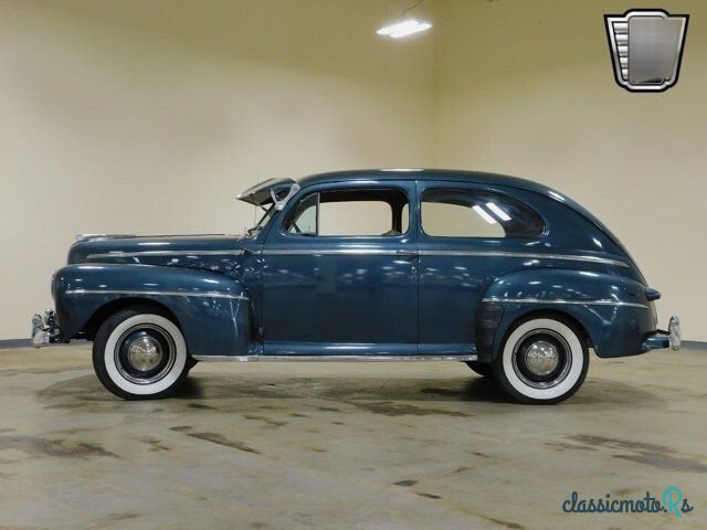 1947' Ford Super Deluxe photo #3