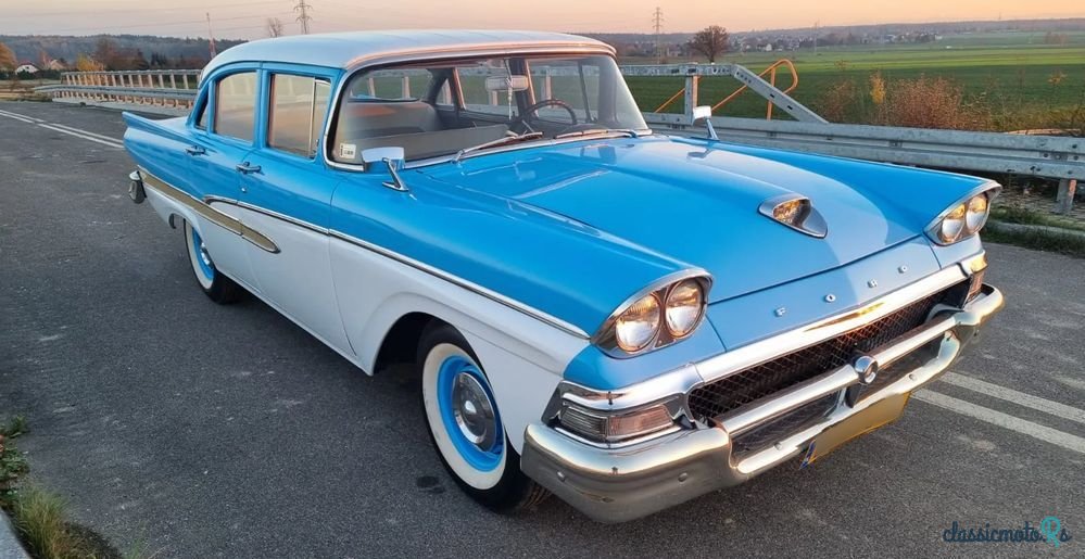 1958' Ford Fairlane photo #4