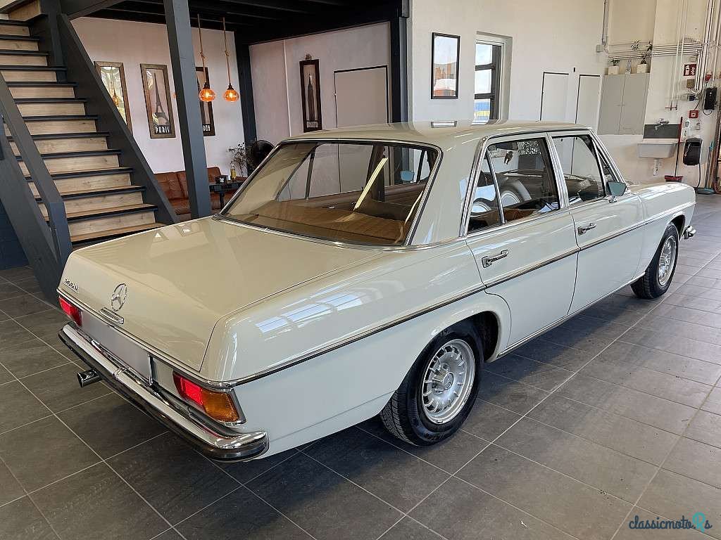 1968' Mercedes-Benz 200 D W114 photo #5