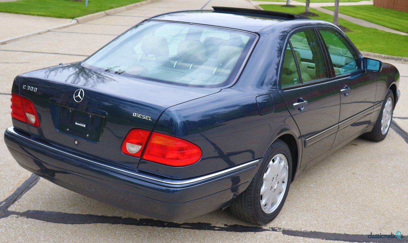 1996' Mercedes-Benz E300 photo #1