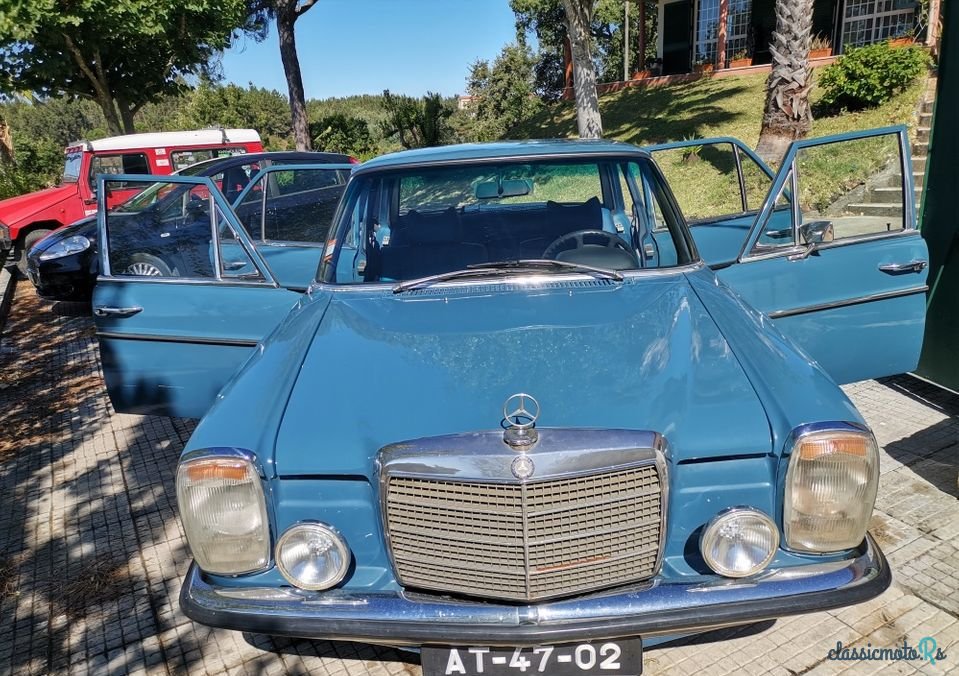 1972' Mercedes-Benz 220 photo #1