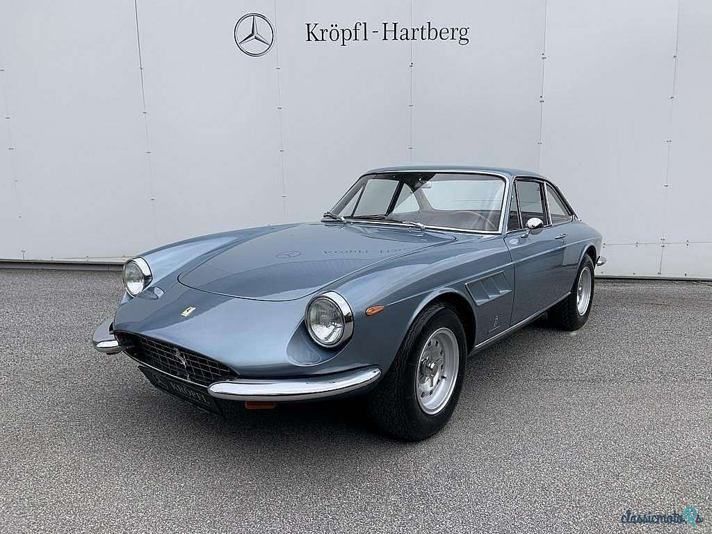 1967' Ferrari 330 GTC Modena photo #2