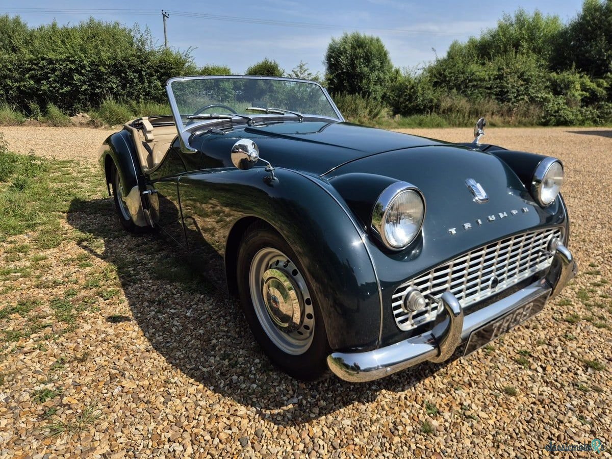 1961' Triumph TR3 photo #1