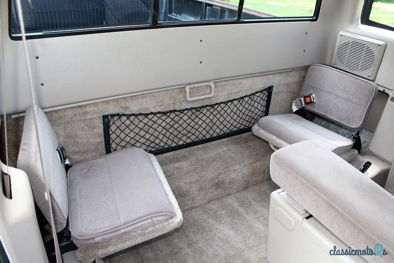 1994' Mazda B-Series Pickup 3000 photo #6