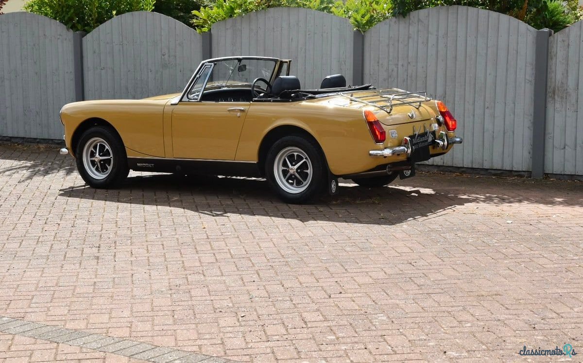 1973' MG Midget photo #3
