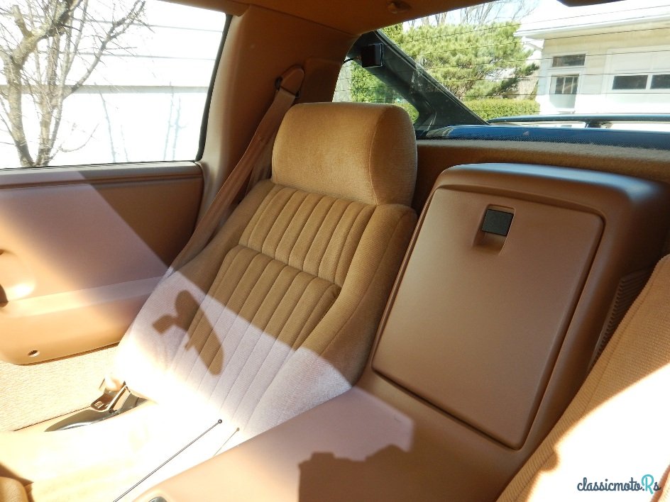 1988' Pontiac Fiero photo #5