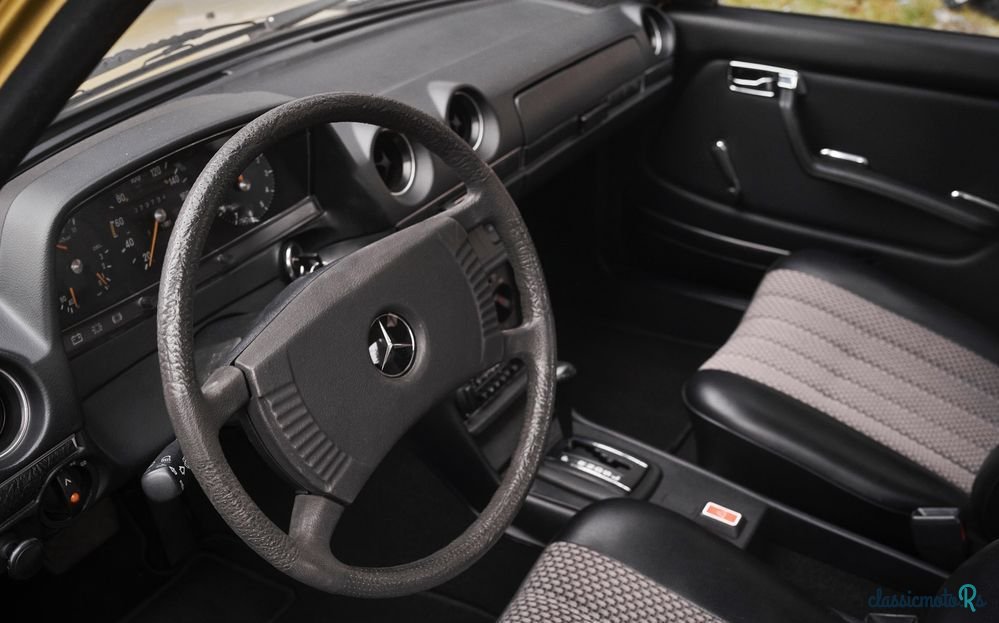 1978' Mercedes-Benz W123 photo #4