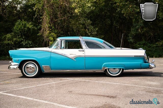 1956' Ford Fairlane photo #3