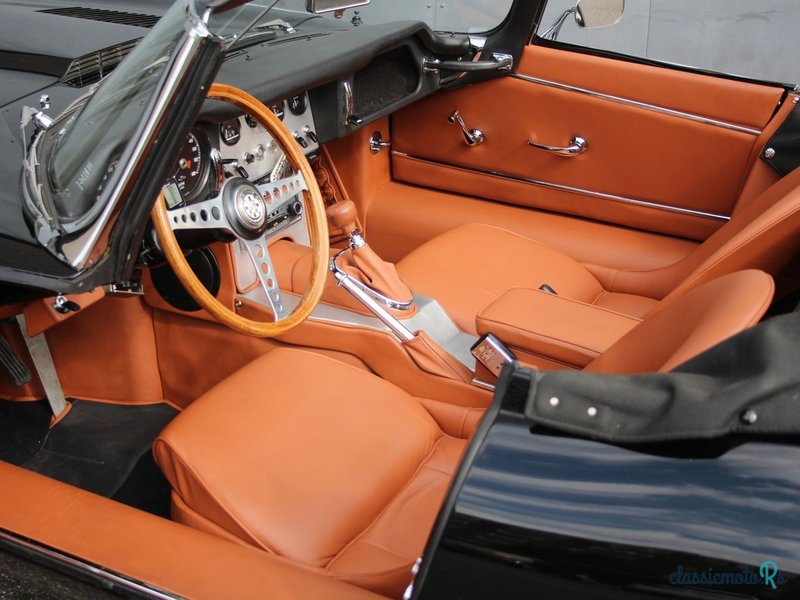 1964' Jaguar E-Type photo #3