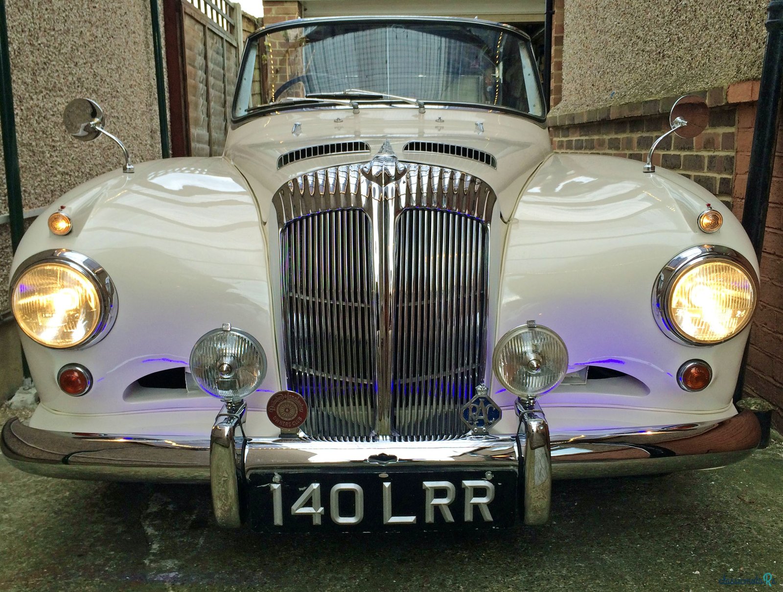 1957' Daimler Conquest photo #1