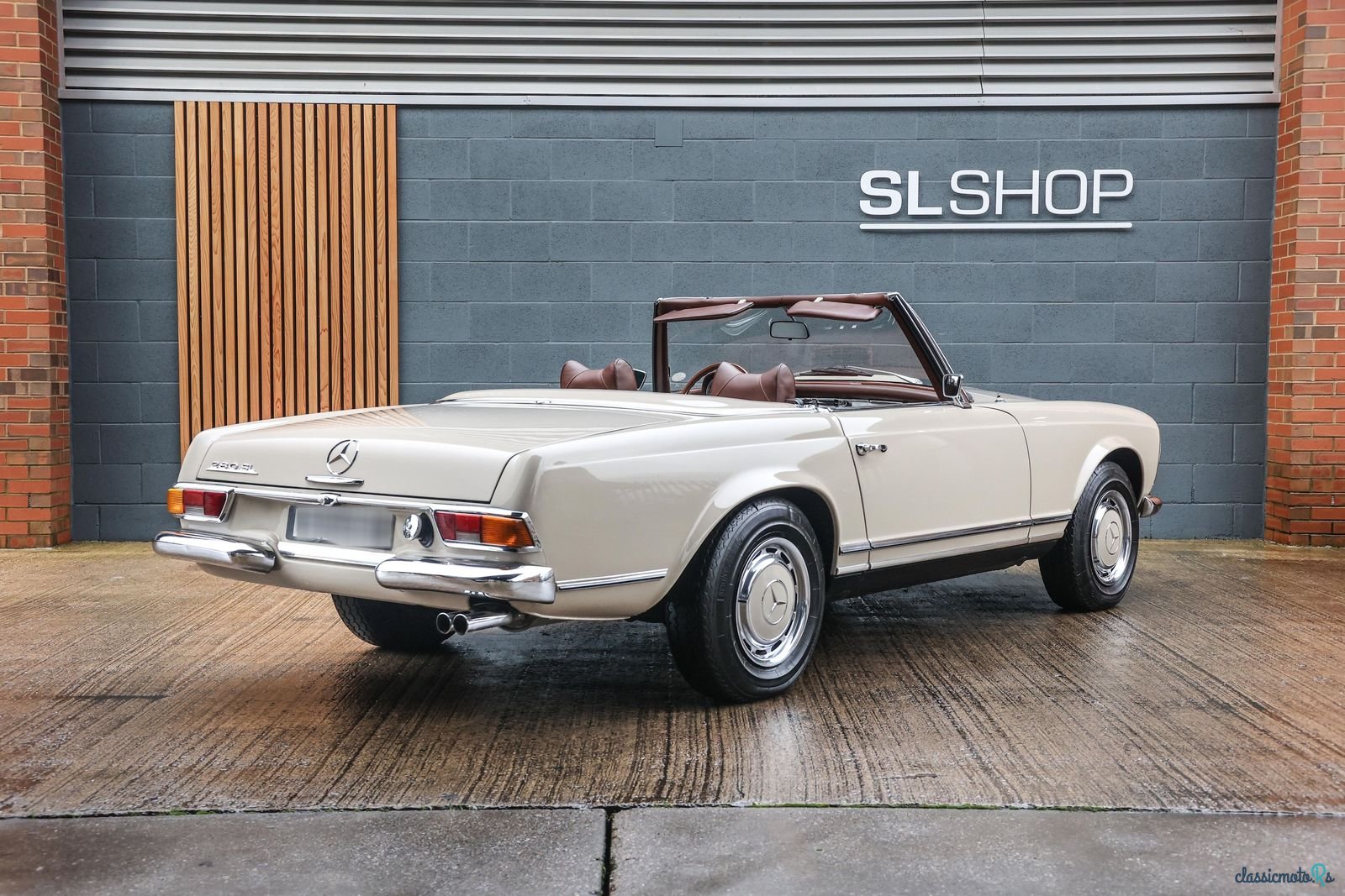 1970' Mercedes-Benz 280SL Pagoda photo #3