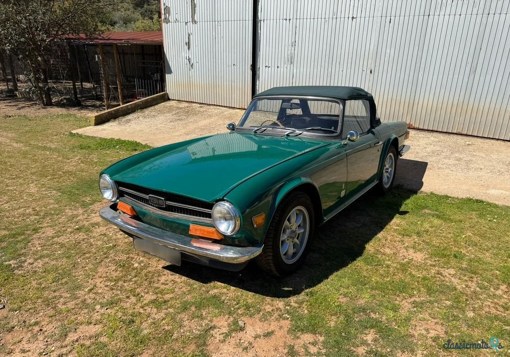1976' Triumph TR6 photo #1
