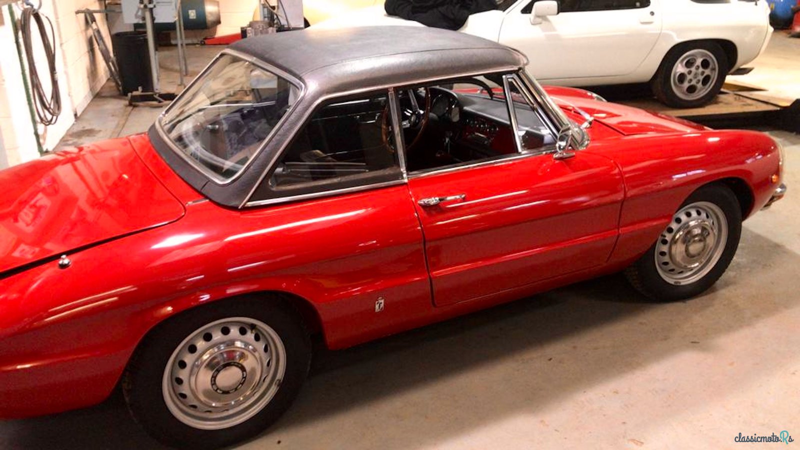 1968' Alfa Romeo Spider Duetto Series 1 1600 photo #3