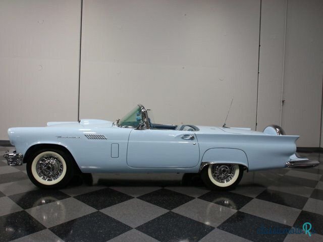 1957' Ford Thunderbird photo #1