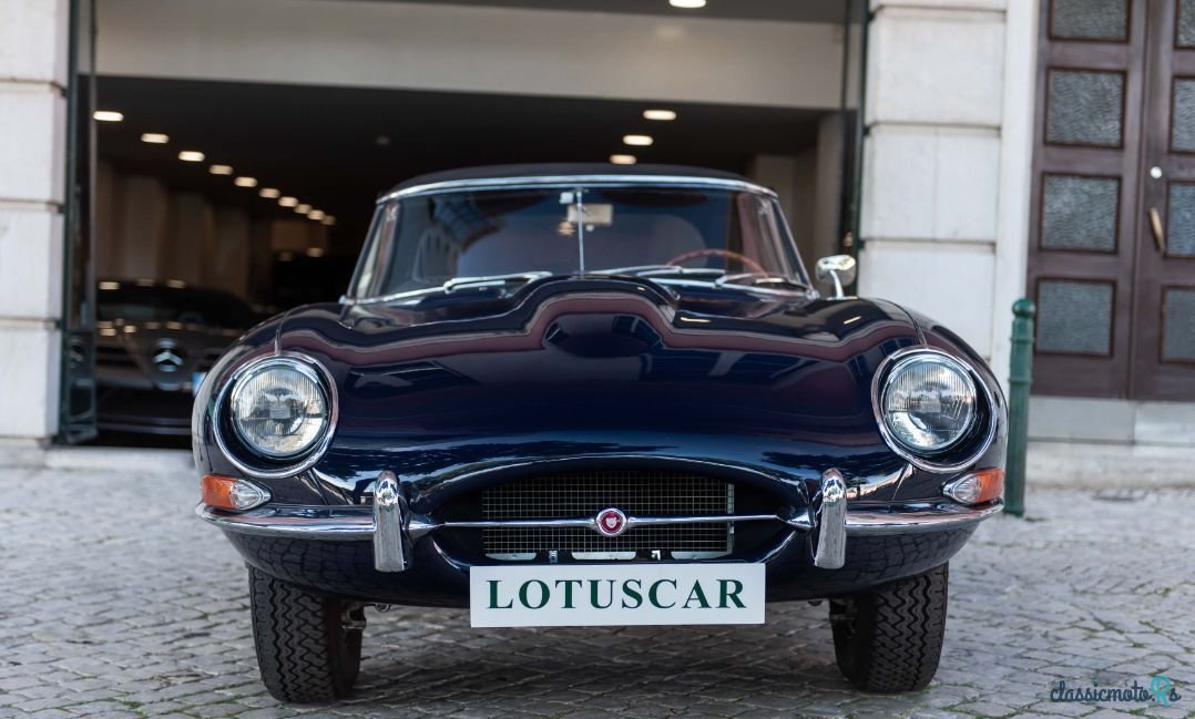 1968' Jaguar E-Type photo #2