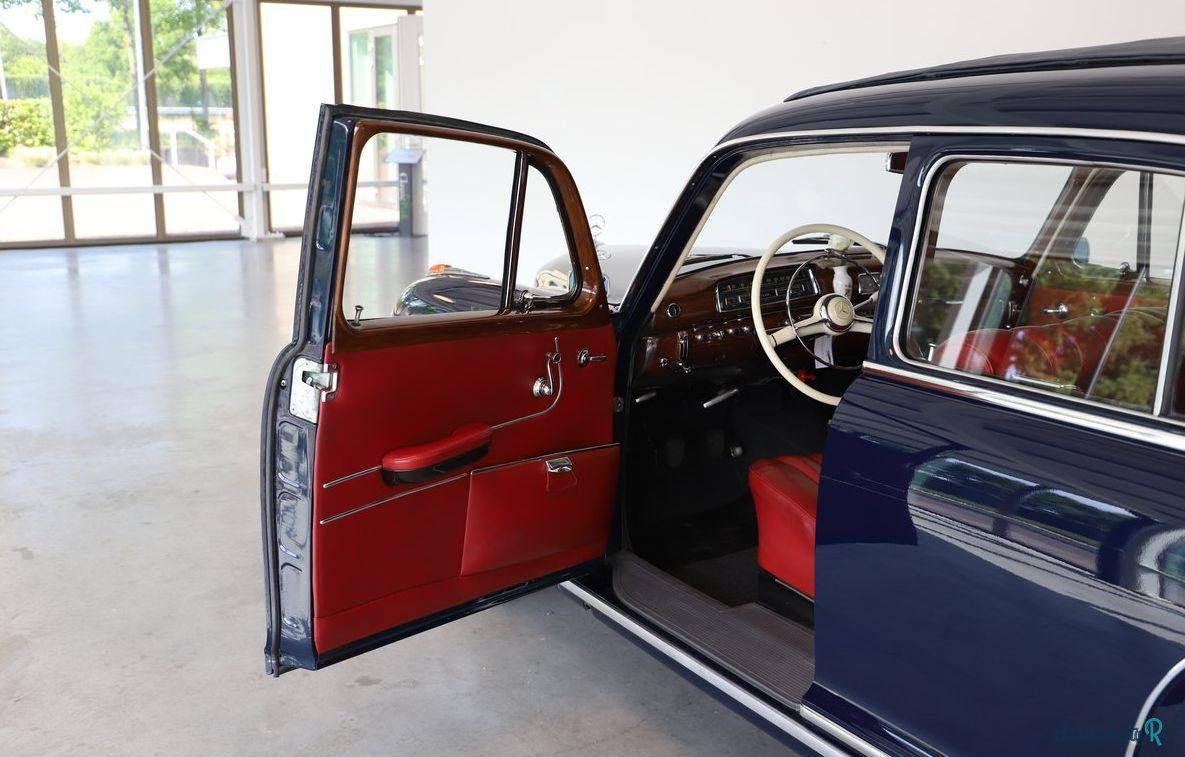 1959' Mercedes-Benz 220 photo #2