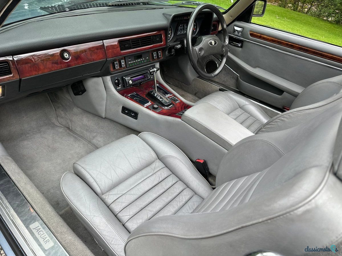 1988' Jaguar XJS photo #4