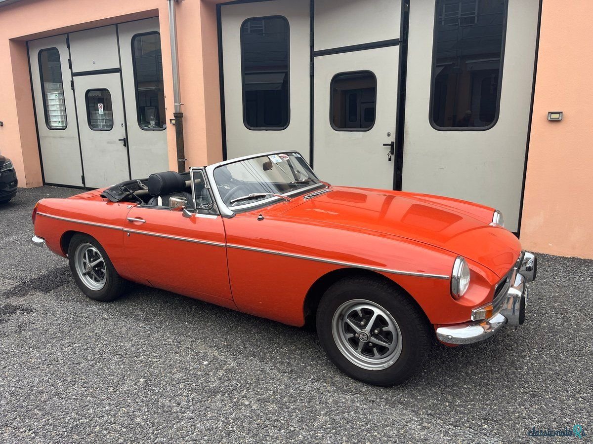 1974' MG MGB photo #2