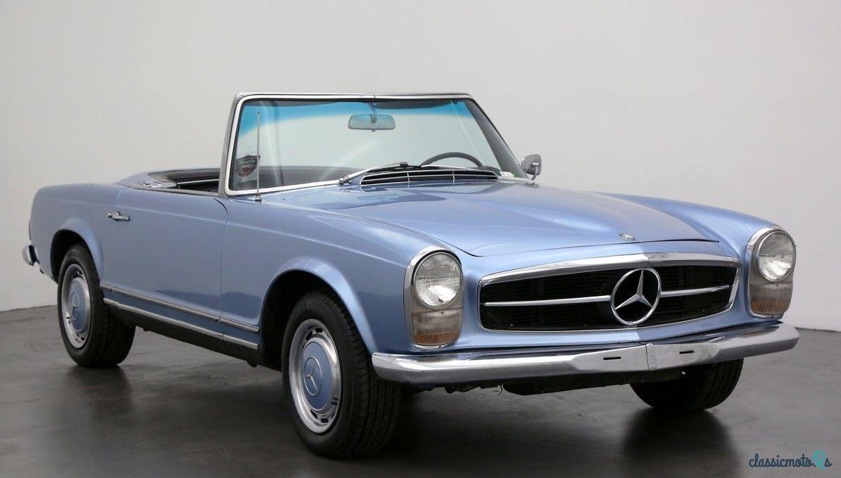 1967' Mercedes-Benz 230 photo #1