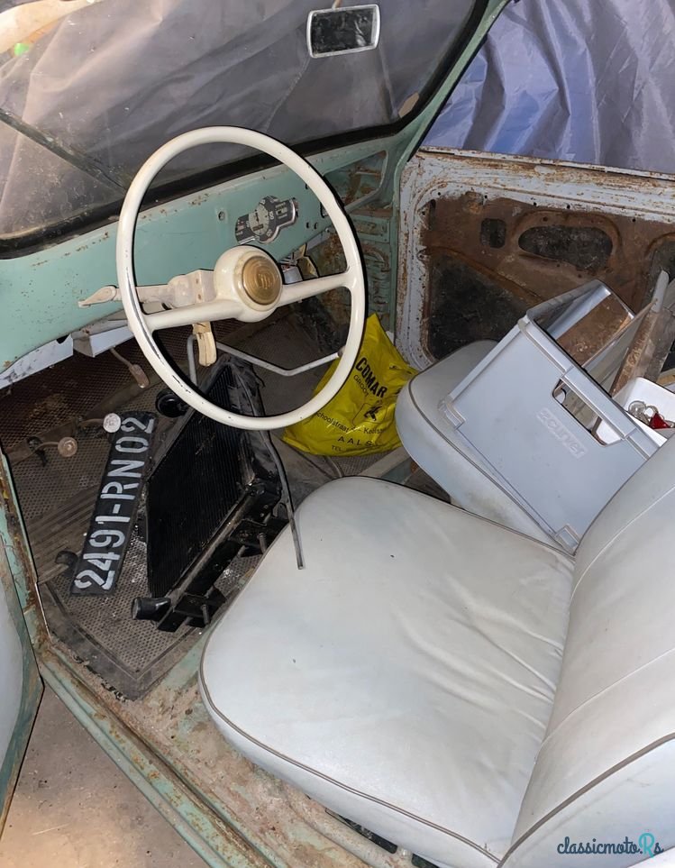 1957' Citroen R2101 photo #3